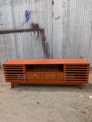 TV Case Clean