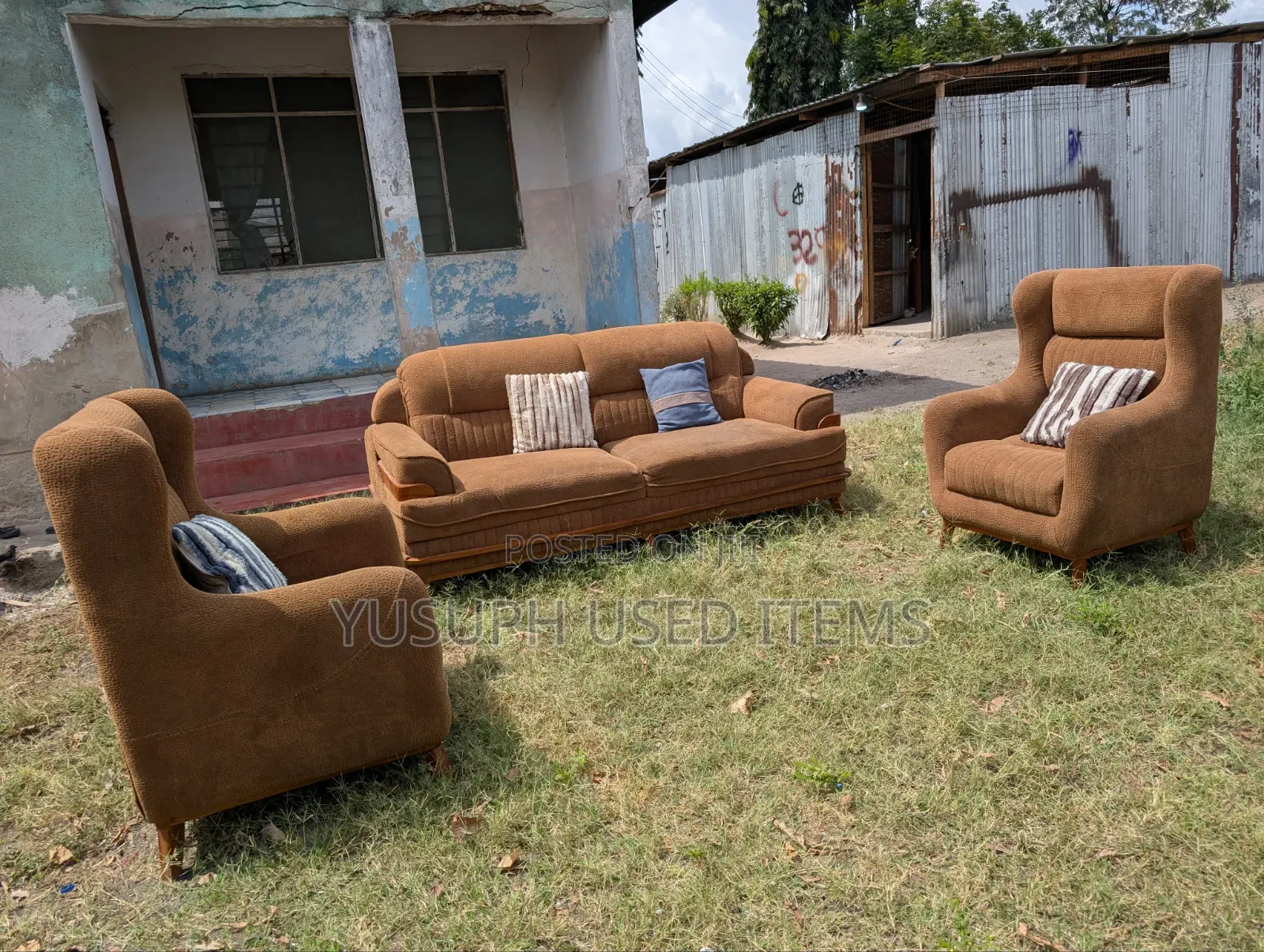 Sofa Set With Fibers