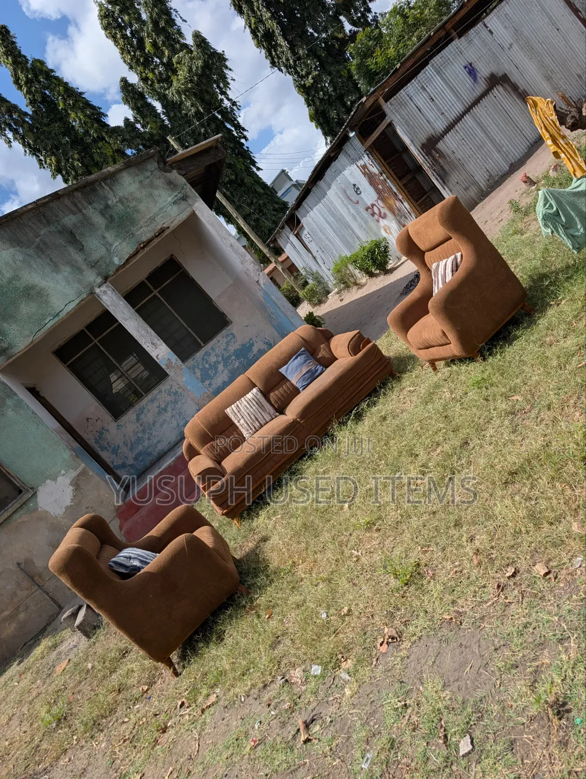 Sofa Set With Fibers