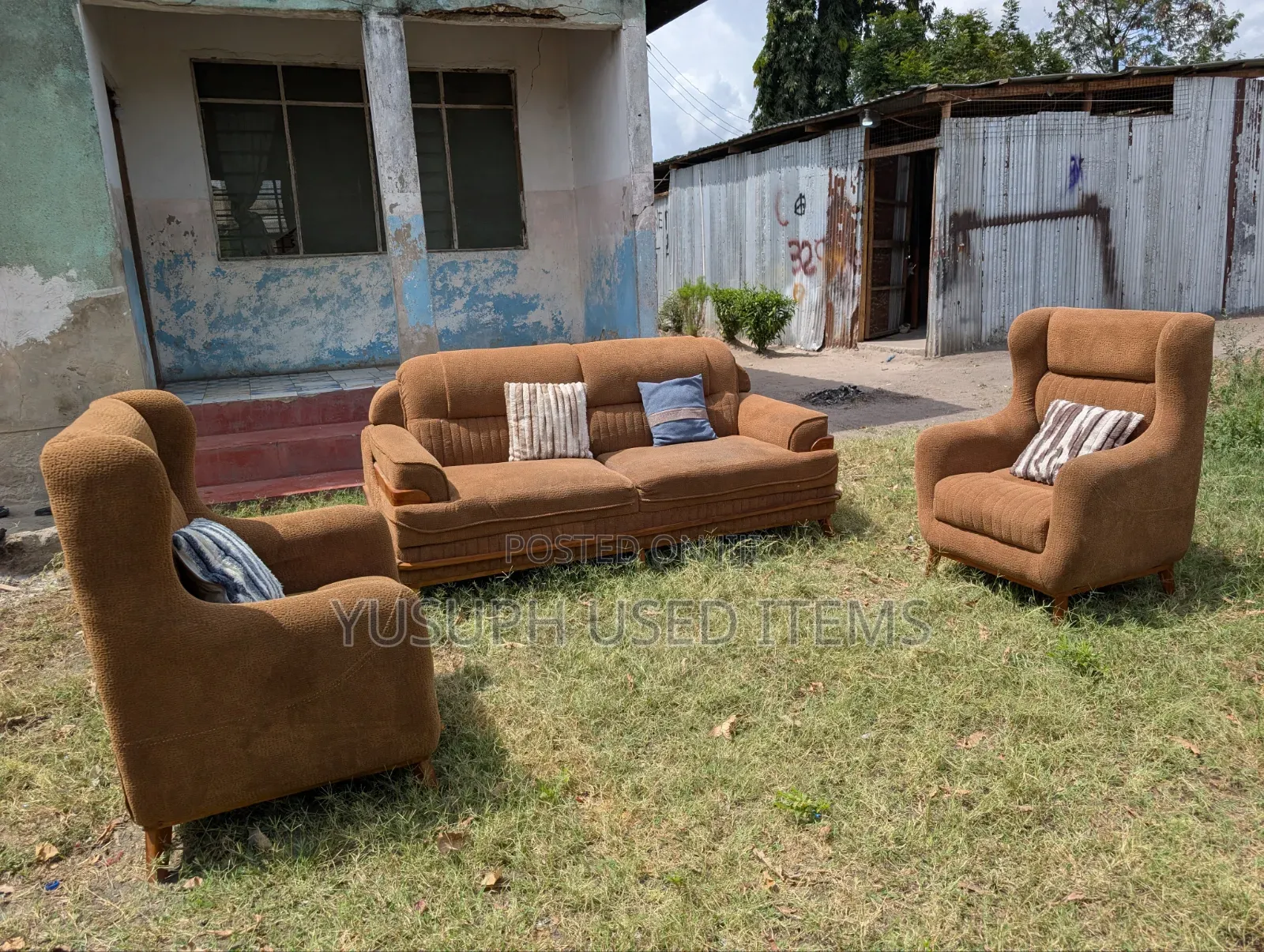 Sofa Set With Fibers
