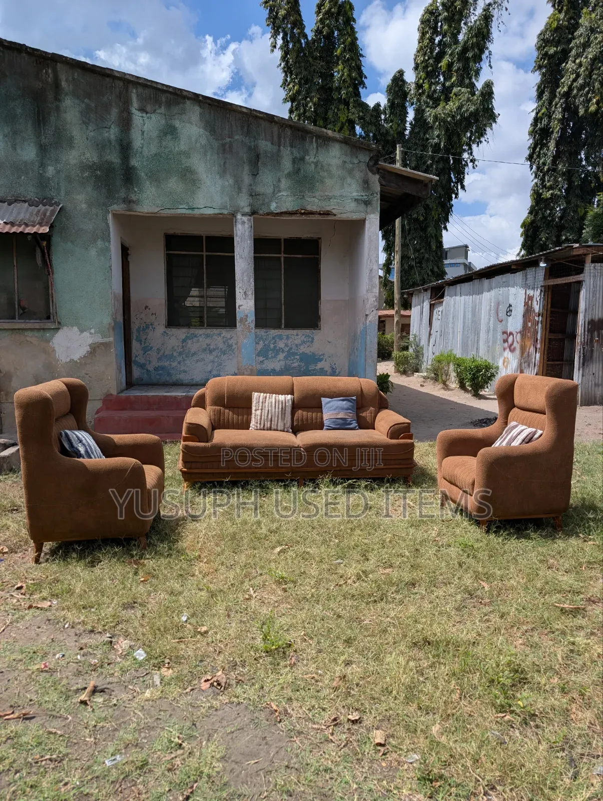 Sofa Set With Fibers