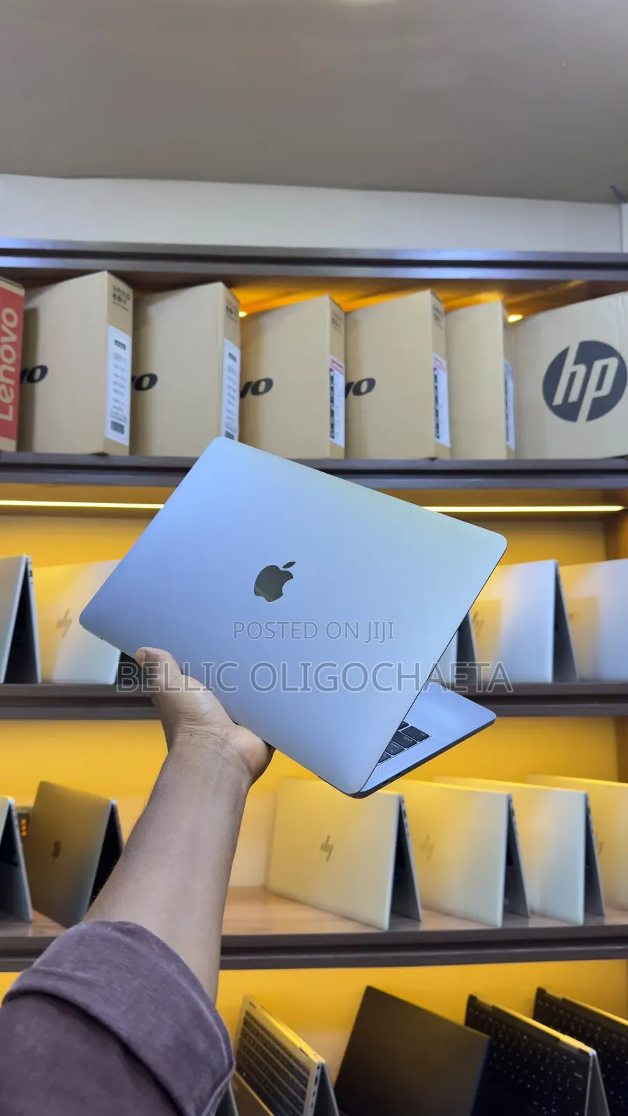 Laptop Apple MacBook Pro 2018 16GB Intel Core i7 SSD 256GB