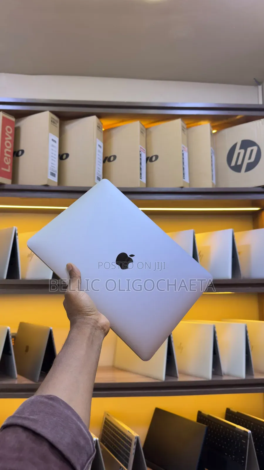 Laptop Apple MacBook Pro 2018 16GB Intel Core i7 SSD 256GB