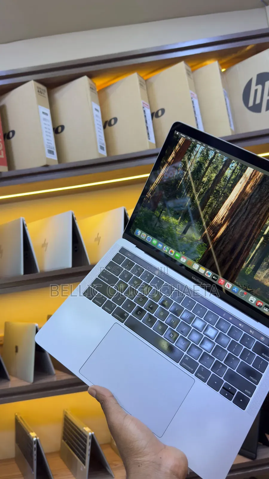 Laptop Apple MacBook Pro 2018 16GB Intel Core i7 SSD 256GB