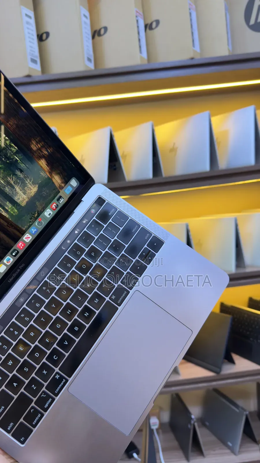 Laptop Apple MacBook Pro 2018 16GB Intel Core i7 SSD 256GB