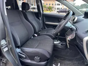 Toyota IST 2005 Gray