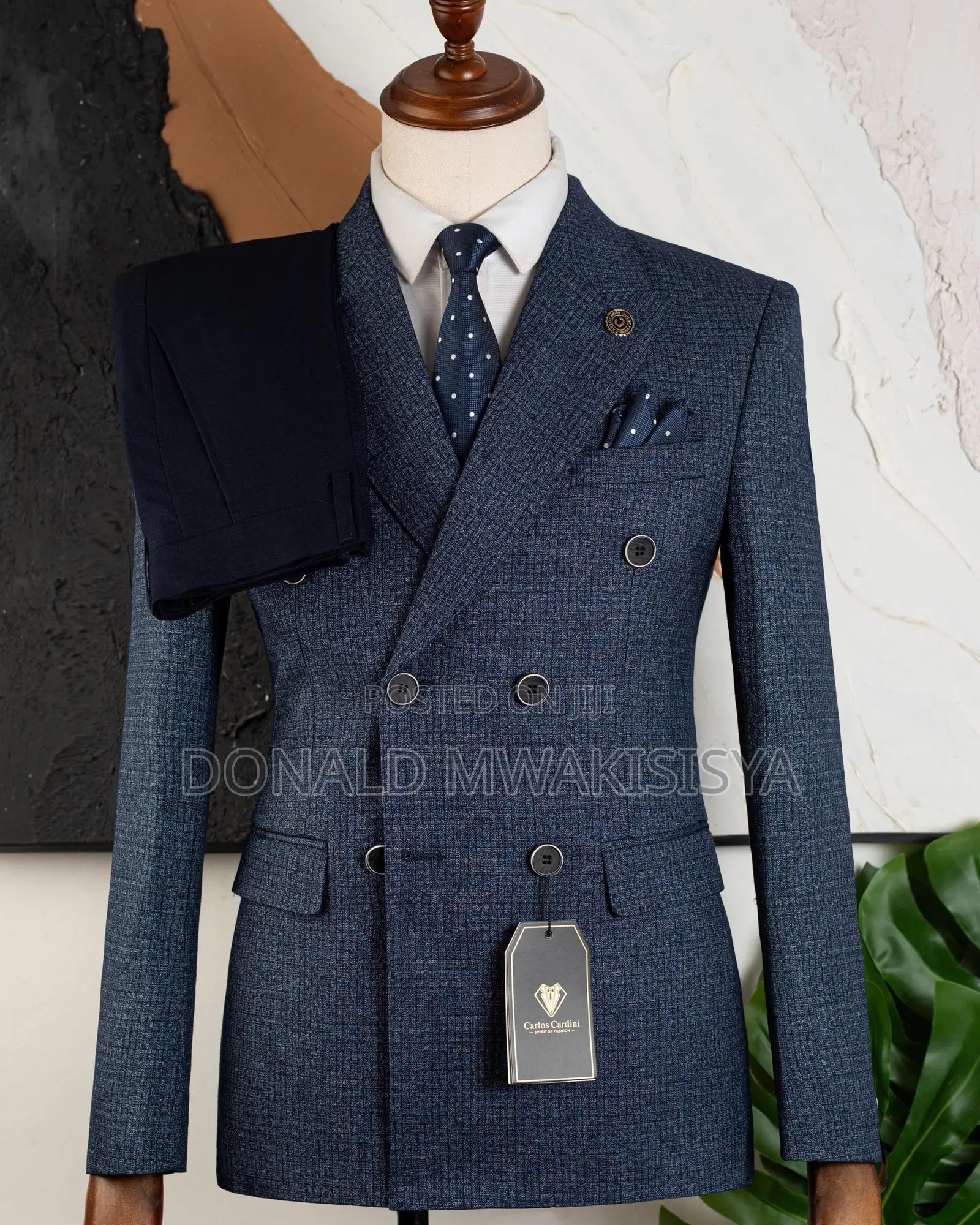 Navy Blue Double Breasted Check Suit - 6 Buttons
