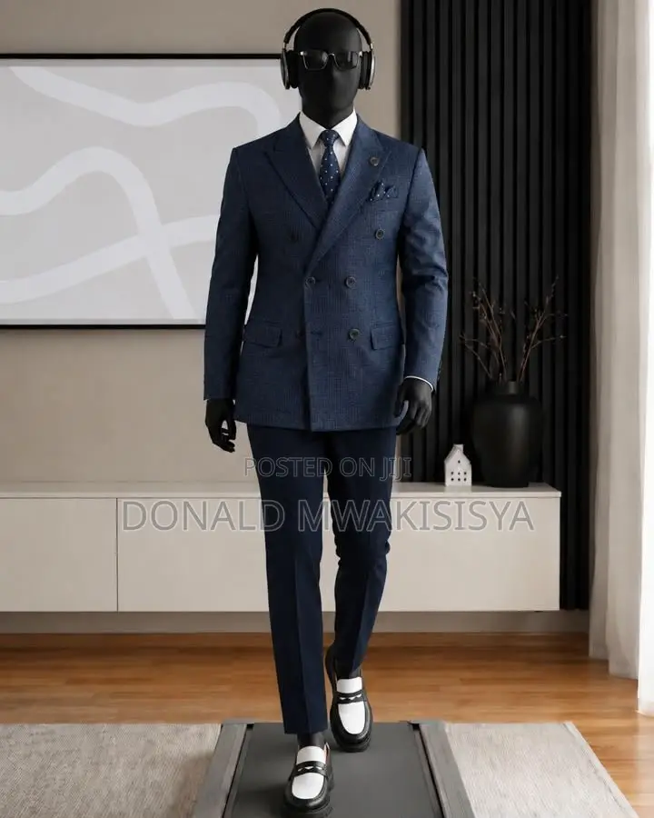 Navy Blue Double Breasted Check Suit - 6 Buttons
