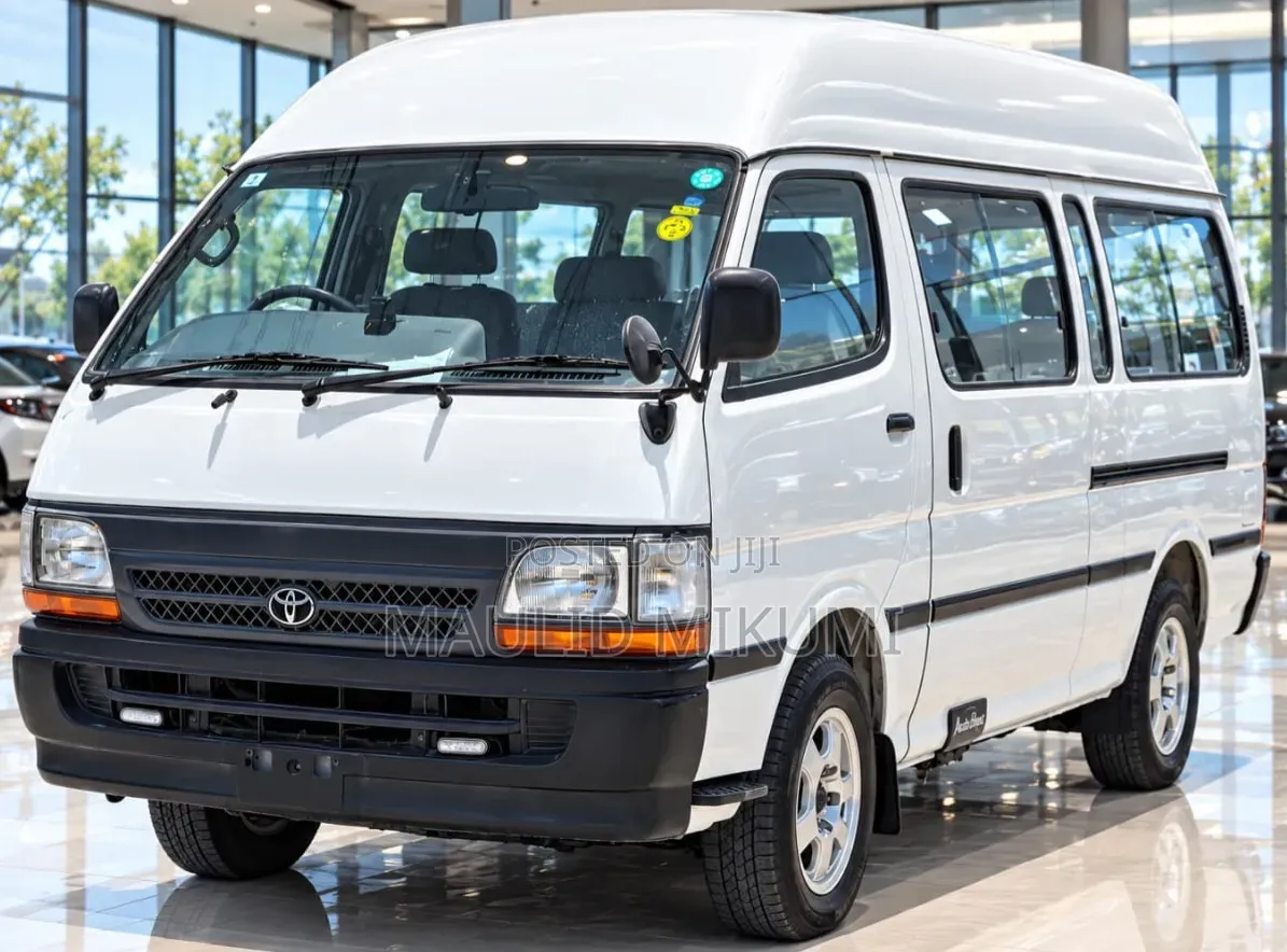 Toyota HiAce 2000 White