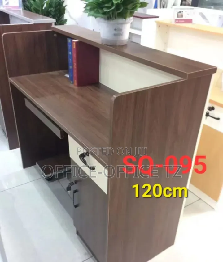Reception Table 008 (Cm 120)
