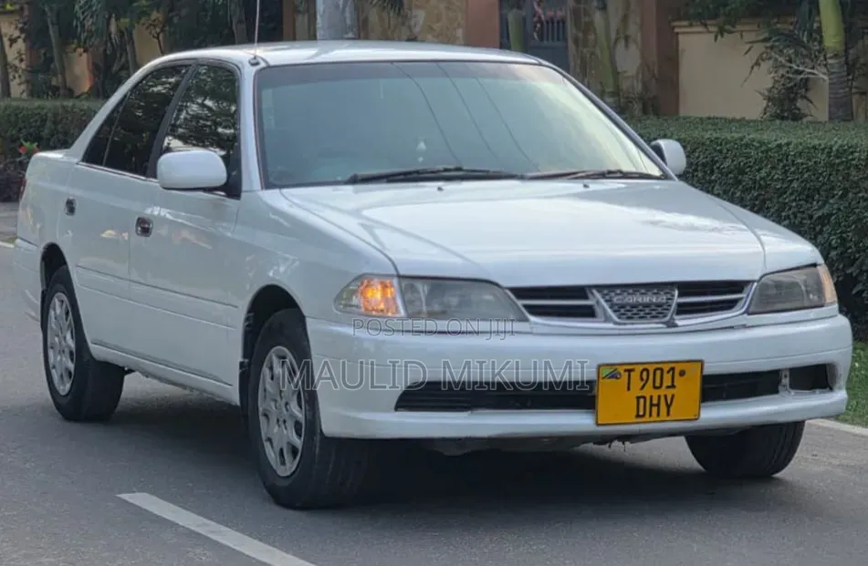 Toyota Carina 2001 White