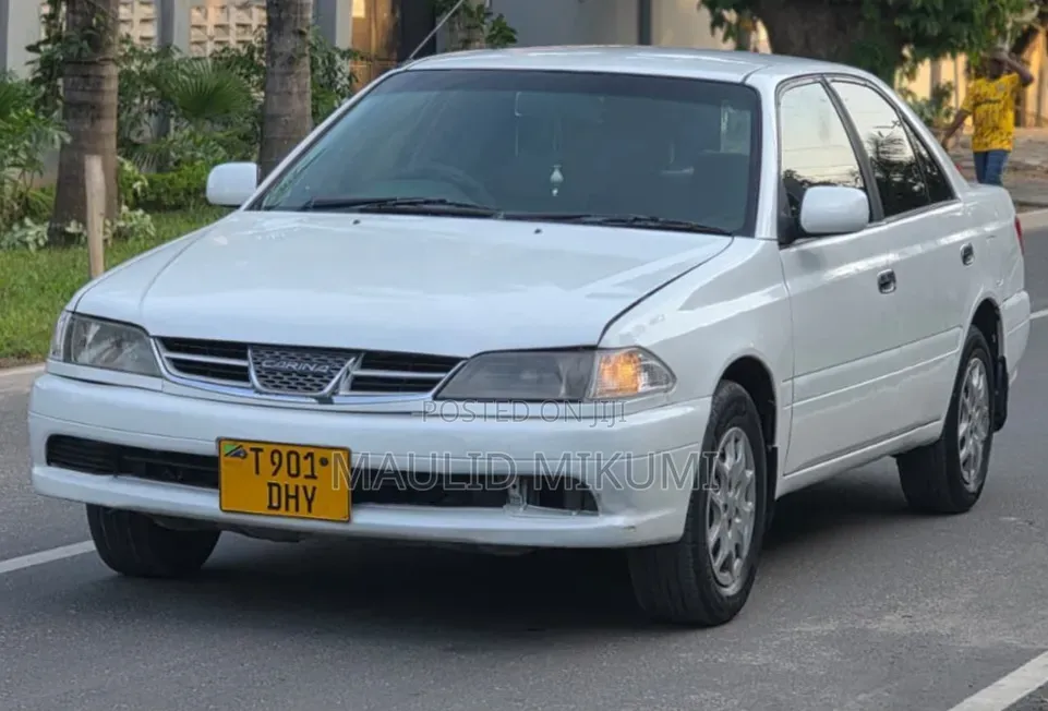 Toyota Carina 2001 White