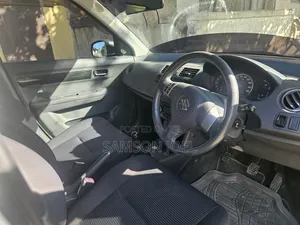 Suzuki Swift 2010 White