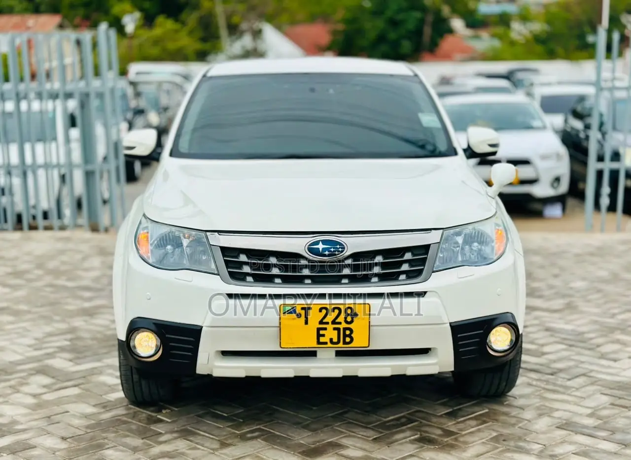 Subaru Forester 2011 White