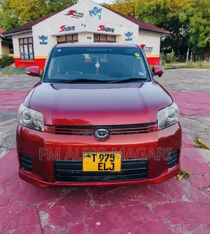 Toyota Corolla Rumion Hatchback 1.5 FWD 2009 Red