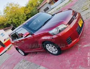 Toyota Corolla Rumion Hatchback 1.5 FWD 2009 Red