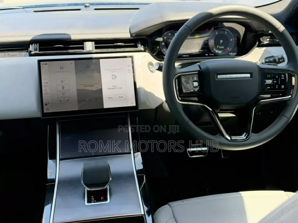 Land Rover Discovery 2025 Blue
