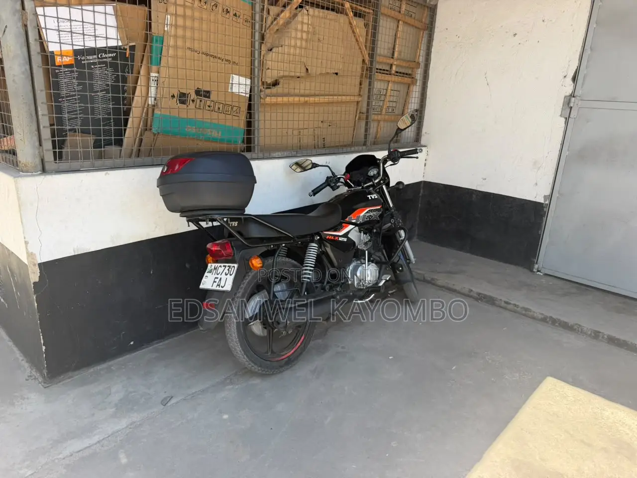 TVS HLX 125 2025 Black