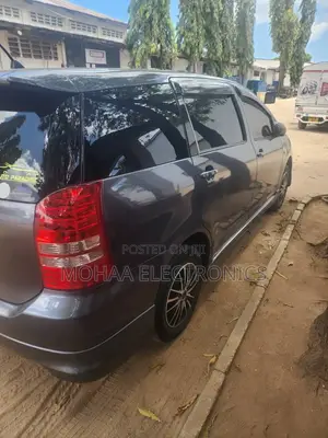 Toyota Wish 2004 Gray