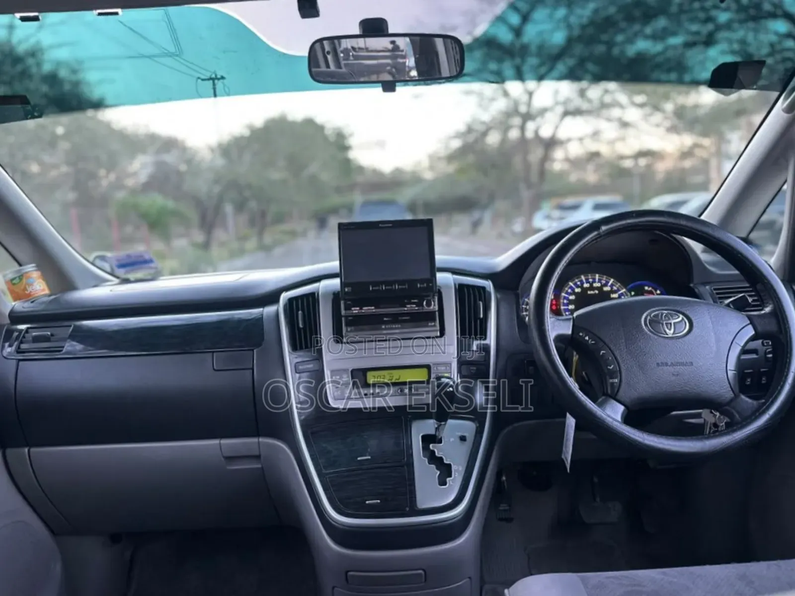 Toyota Alphard 2007 White