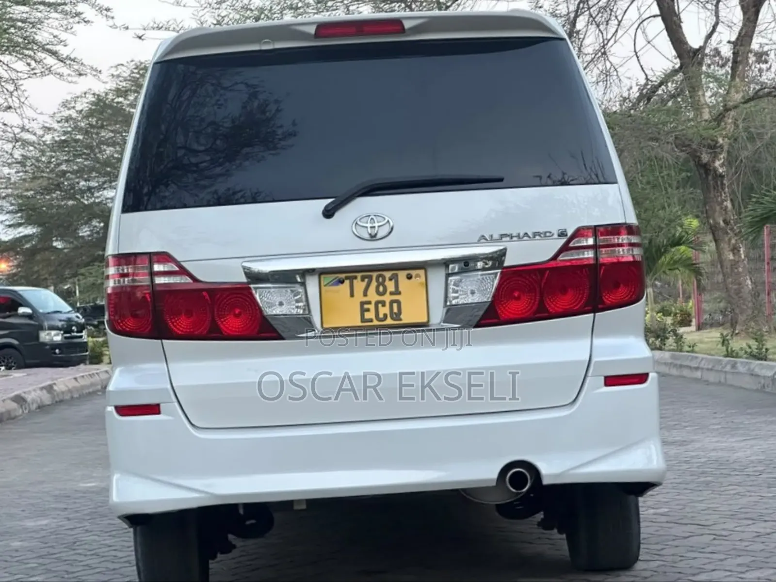 Toyota Alphard 2007 White