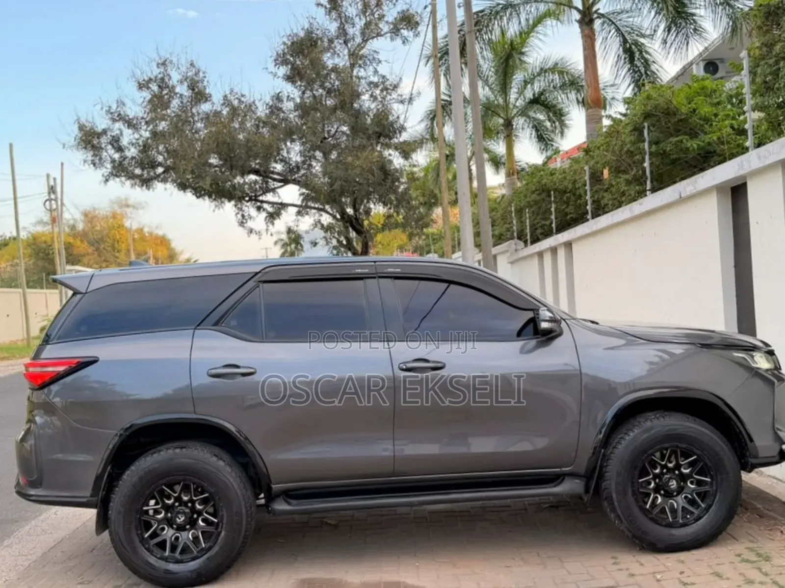 Toyota Fortuner 2023 Gray