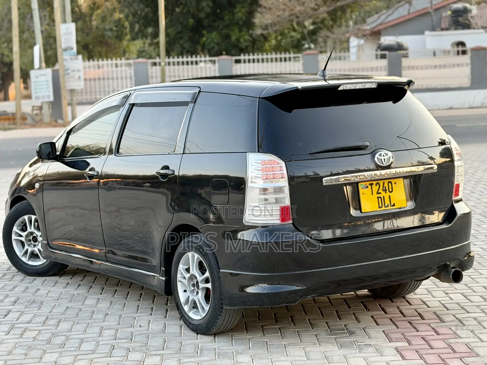 Toyota Wish 2004 Black