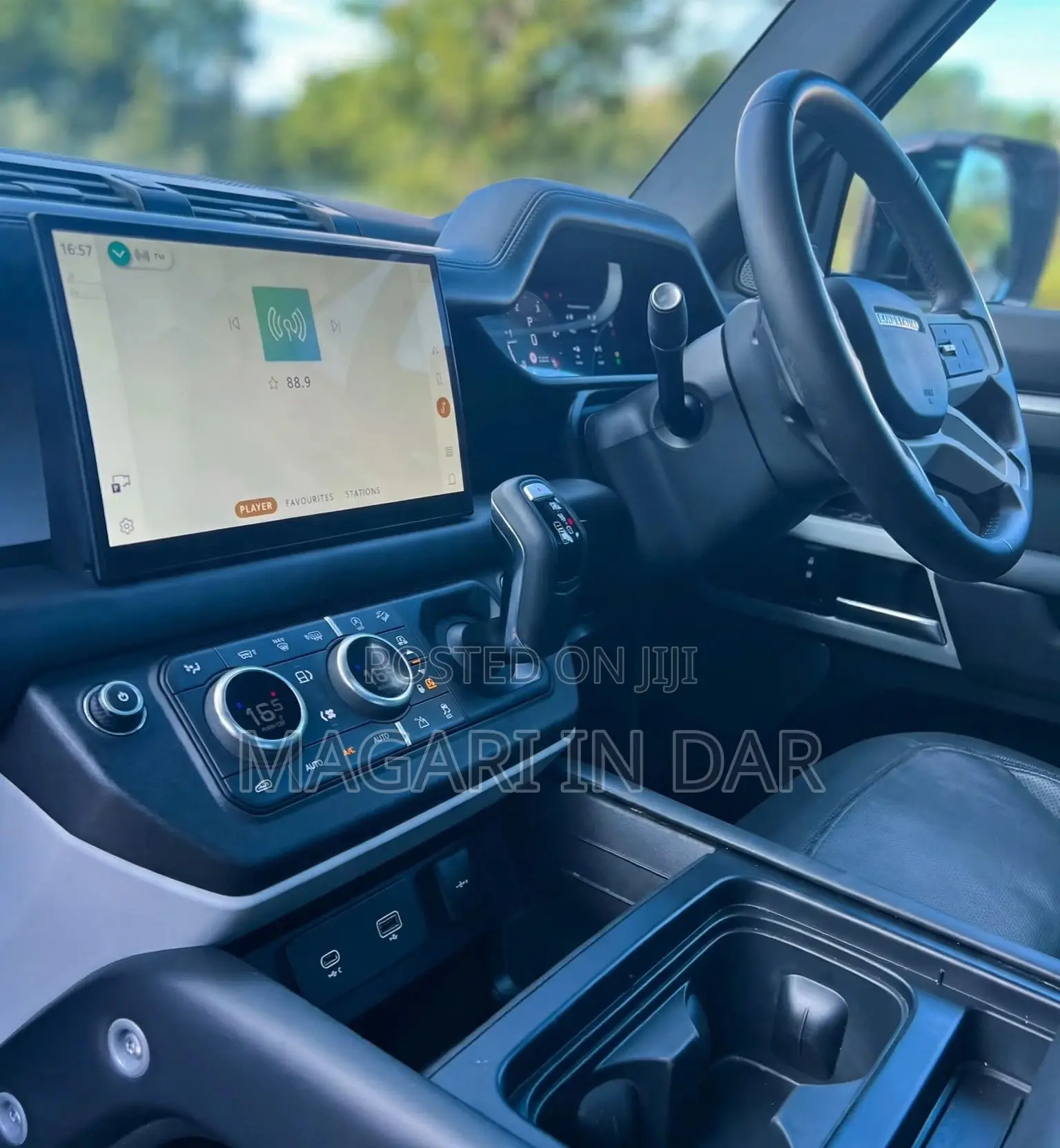 Land Rover Defender 2023 Silver
