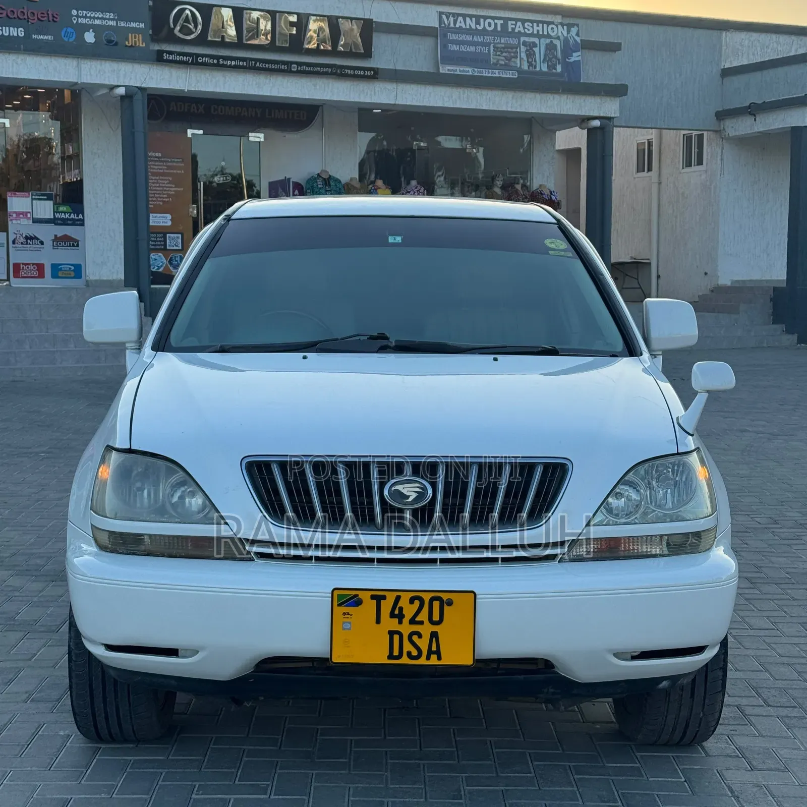 Toyota Harrier 2001 White