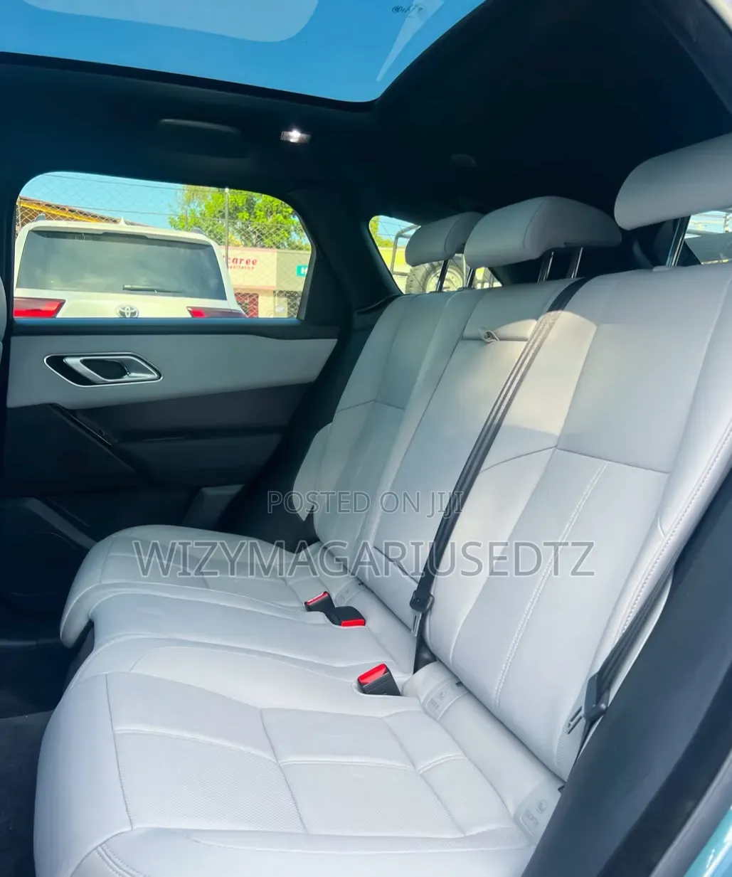 Land Rover Range Rover Velar 2024 Green