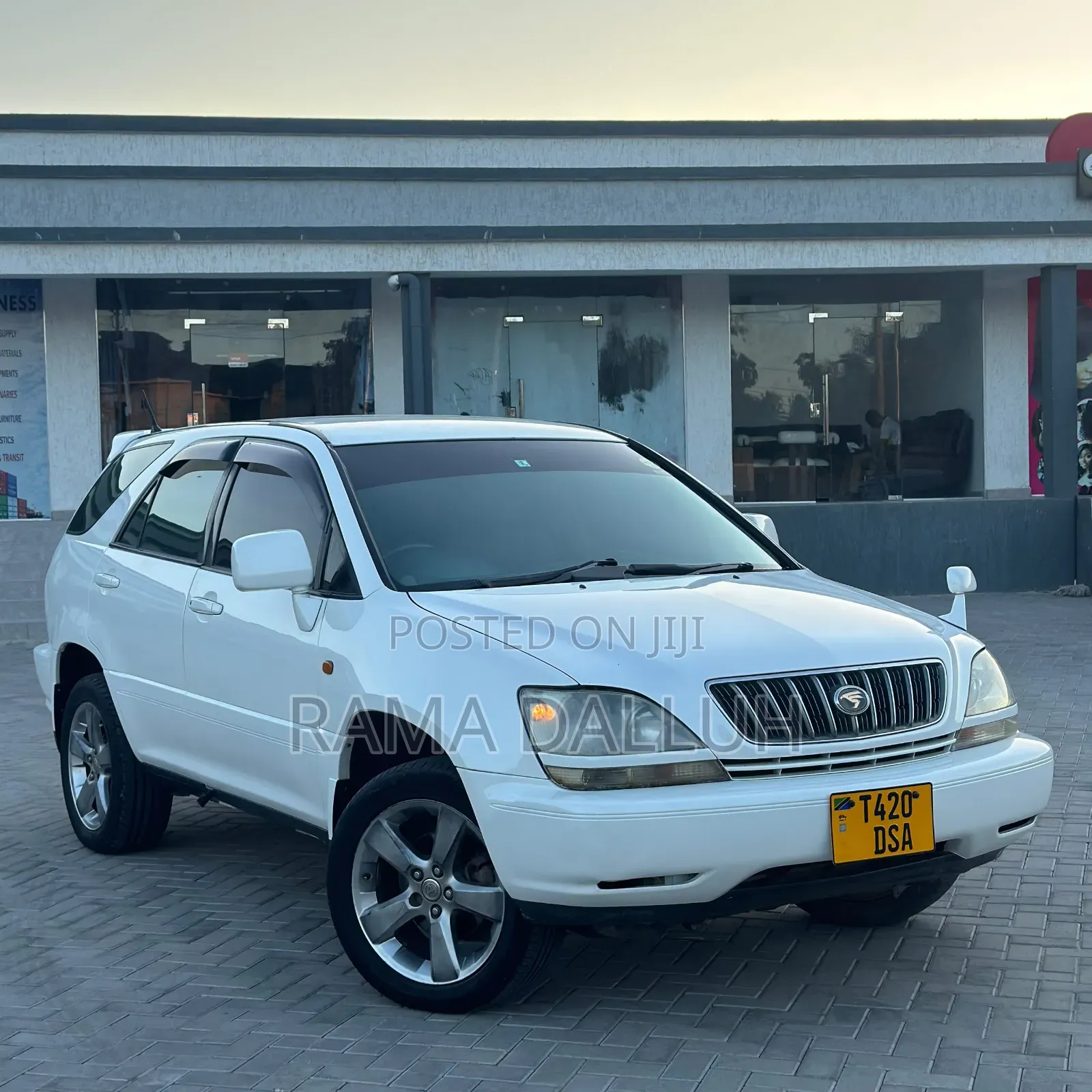 Toyota Harrier 2001 White