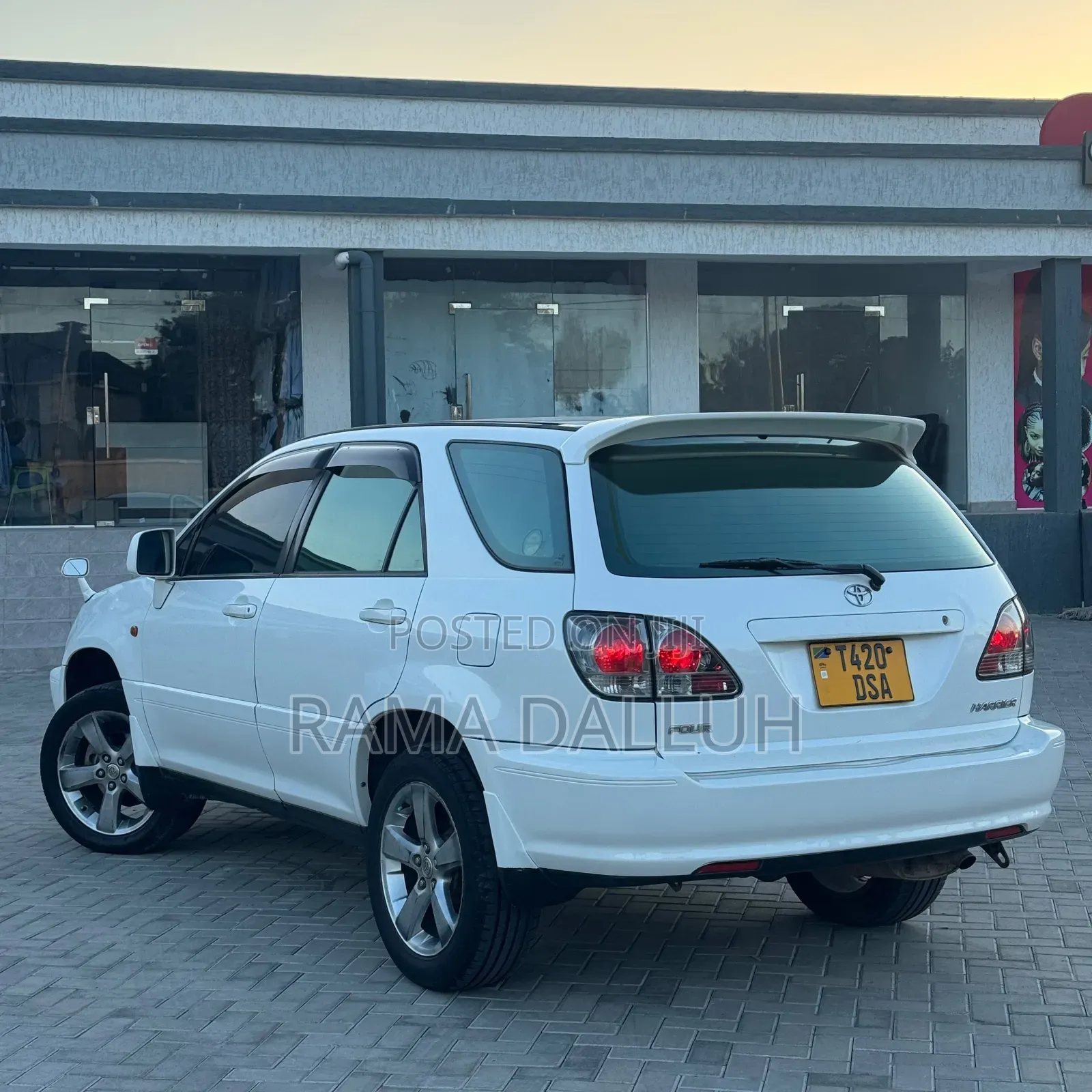 Toyota Harrier 2001 White
