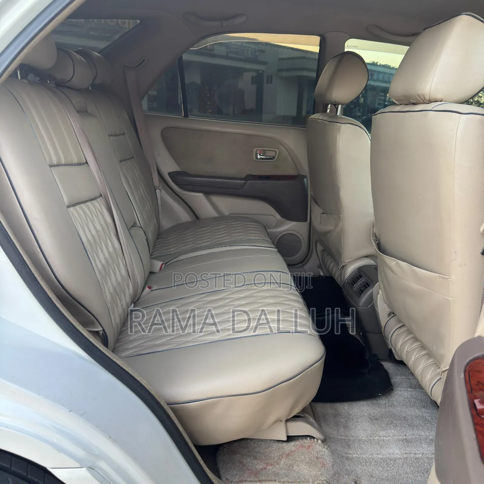 Toyota Harrier 2001 White