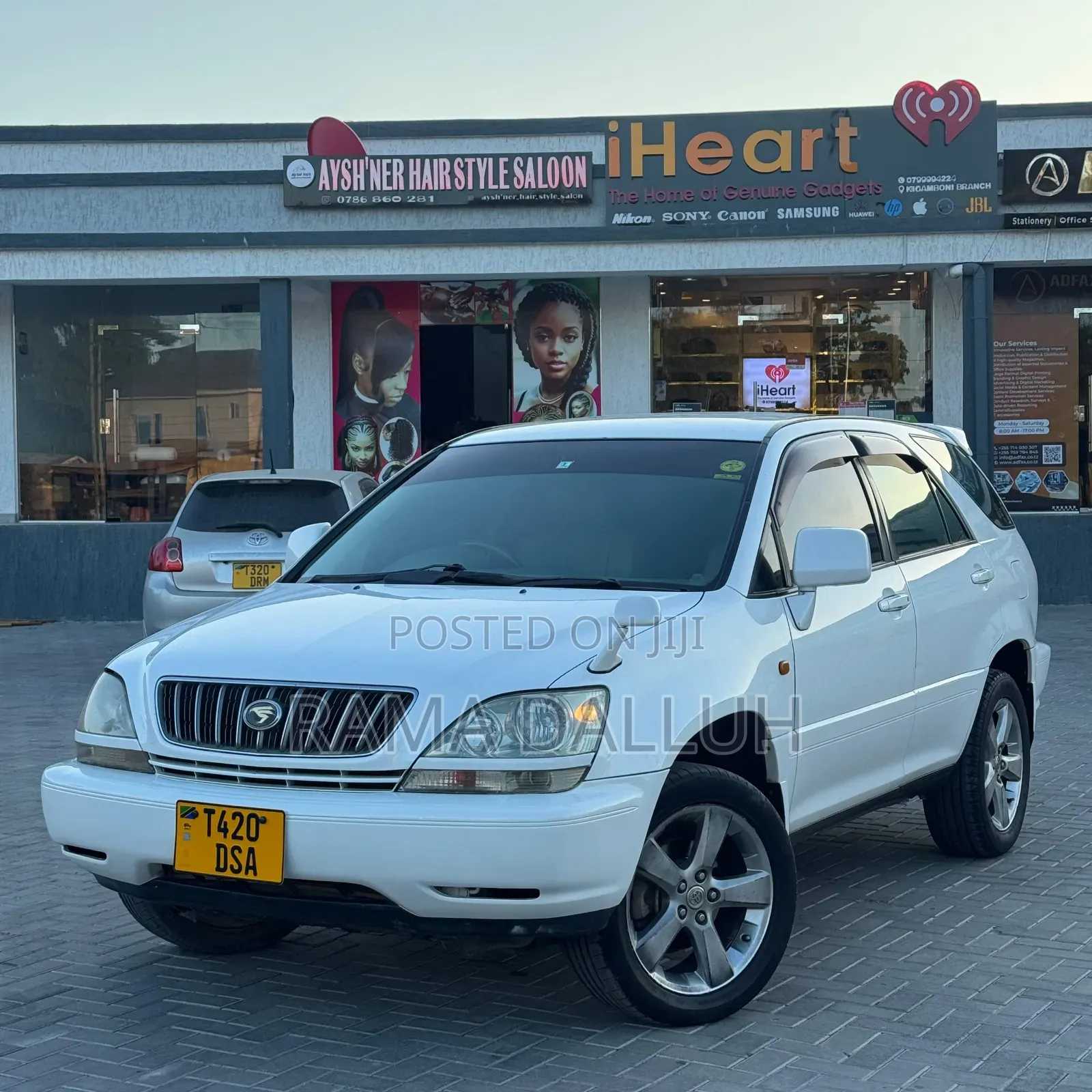 Toyota Harrier 2001 White