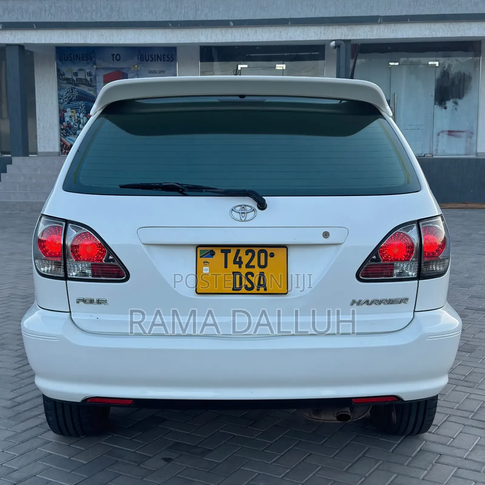 Toyota Harrier 2001 White