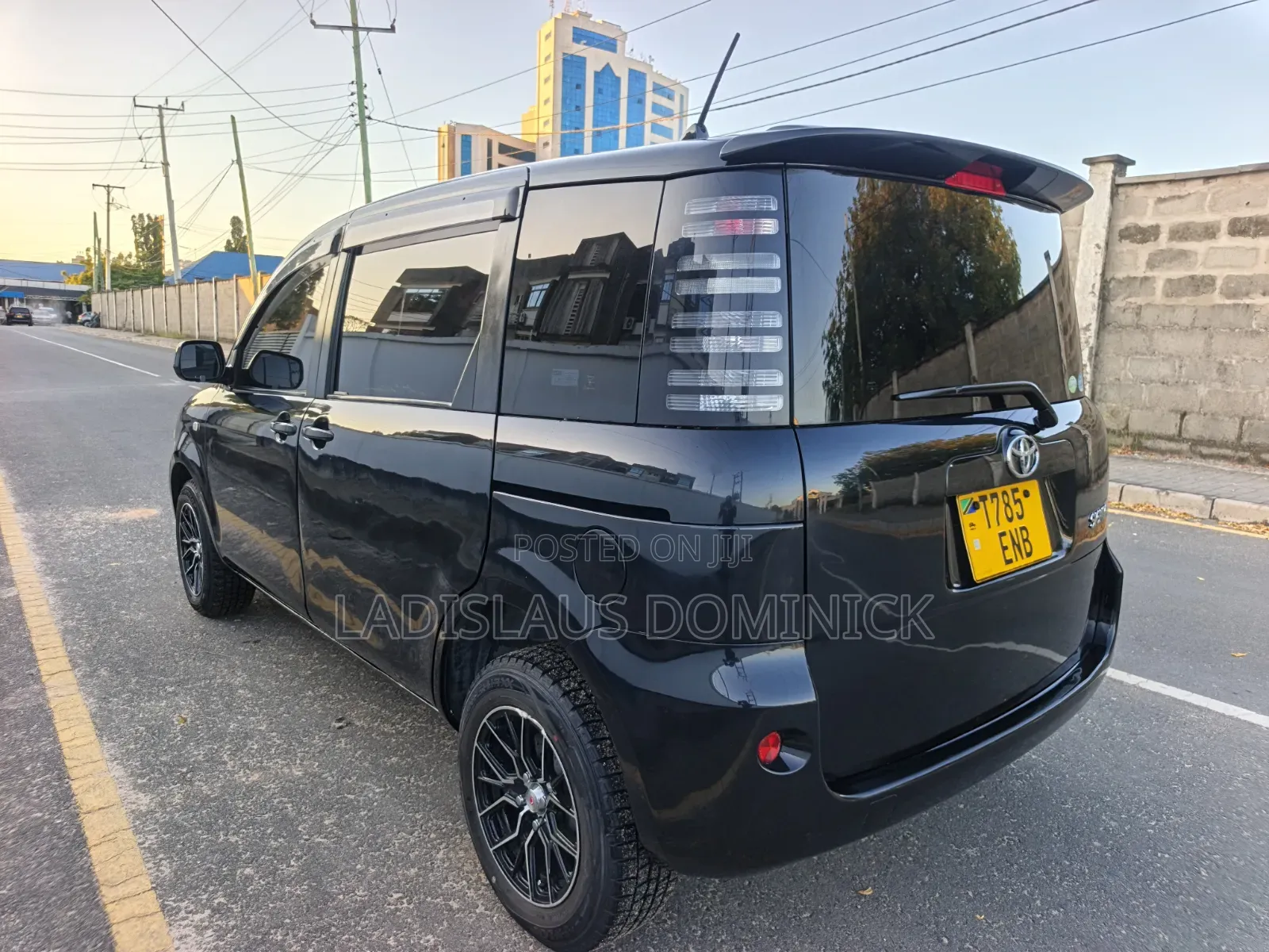 Toyota Sienta 1.5 FWD 2006 Black