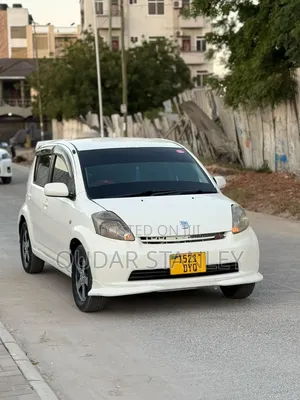 Toyota Passo 2004 White