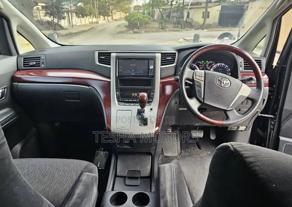 Toyota Alphard 2010 Black