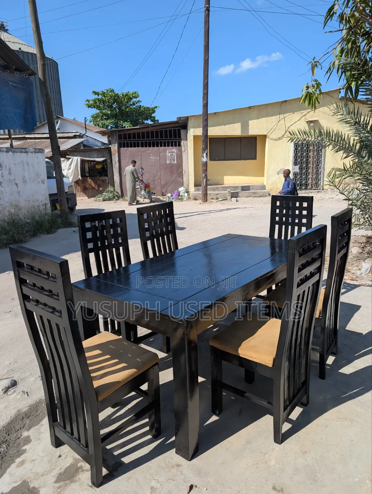 Meza Ya Chakula - Dinning Table