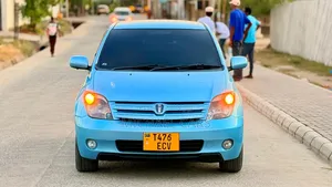Toyota IST 2006 Blue