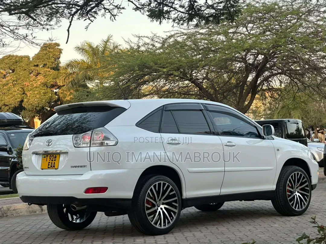 Toyota Harrier 2007 White