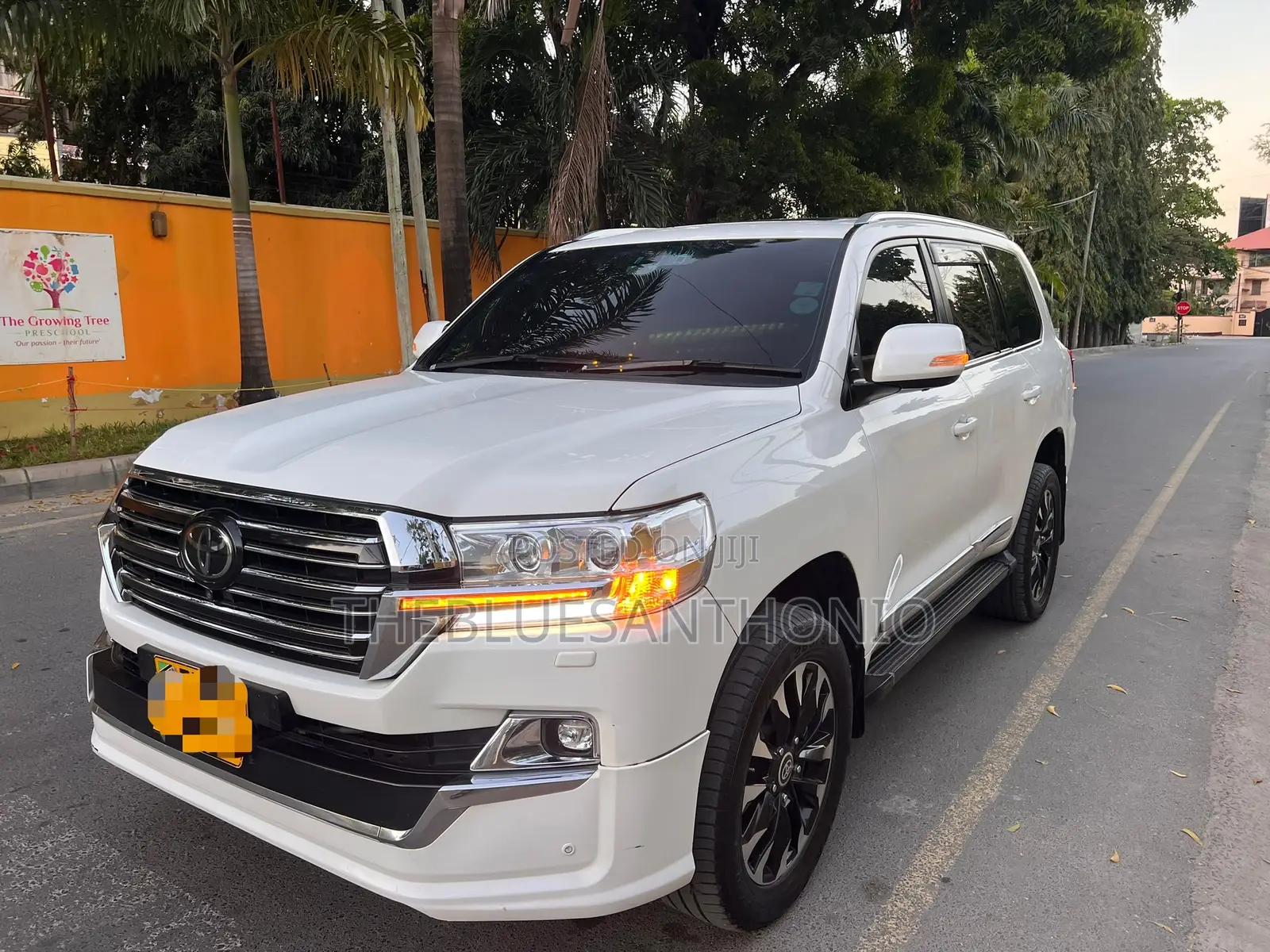 Toyota Land Cruiser 2017 Pearl