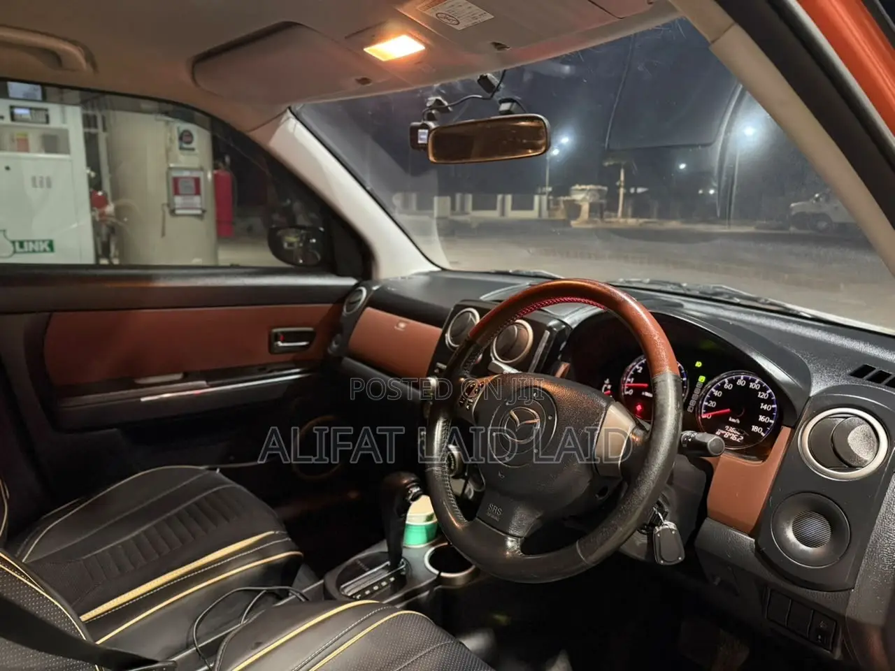 Mazda Verisa 2010 Red