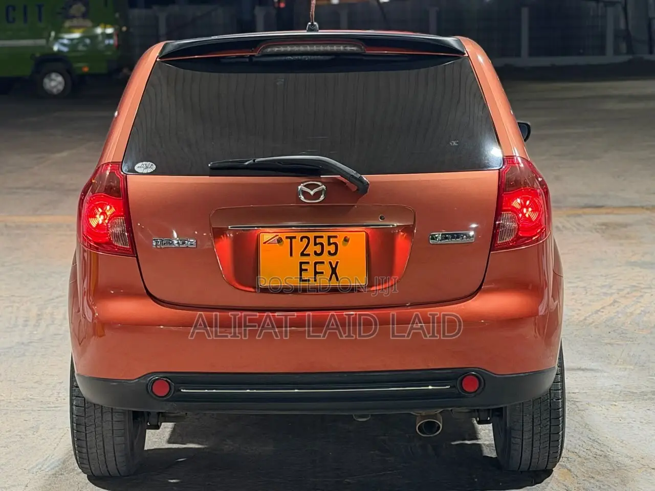 Mazda Verisa 2010 Red