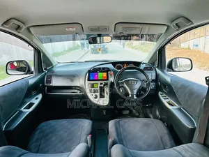 Toyota Ractis 2006 Gray