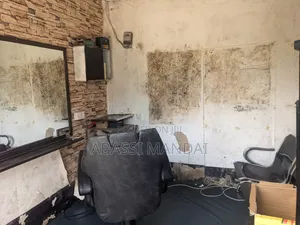 Fundi Langi Desing Za Kisasa