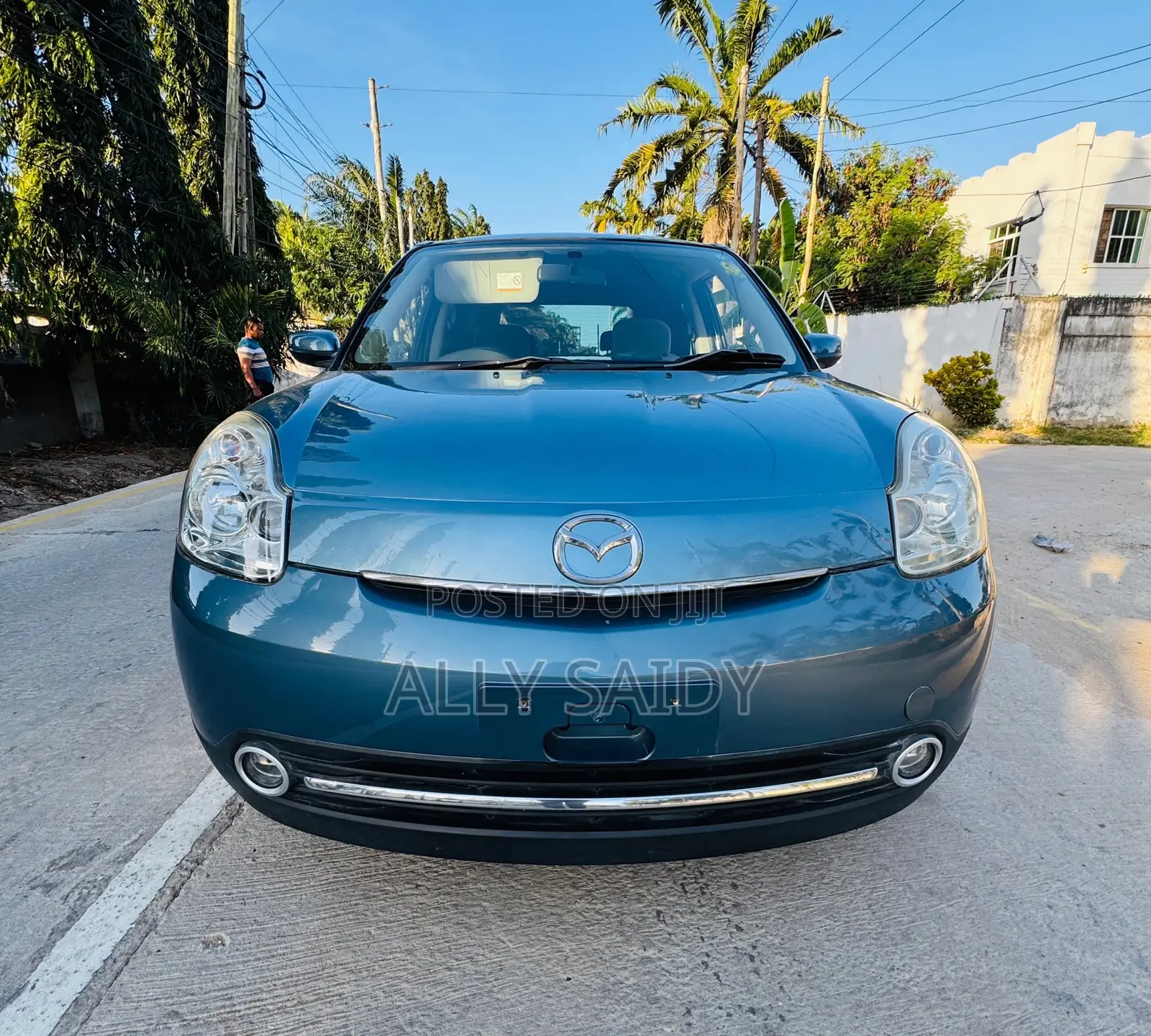 Mazda Verisa 2005 Blue