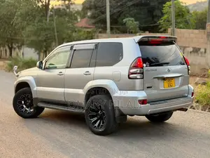 Toyota Land Cruiser Prado 2004 Silver