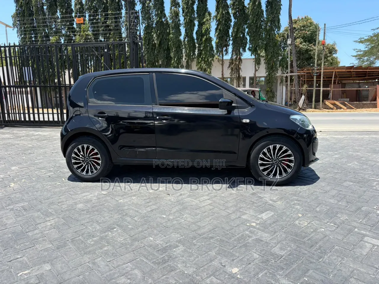 Volkswagen Up 2013 Black