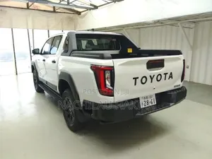 New Toyota Hilux Invincible X (Diesel) 2026 White